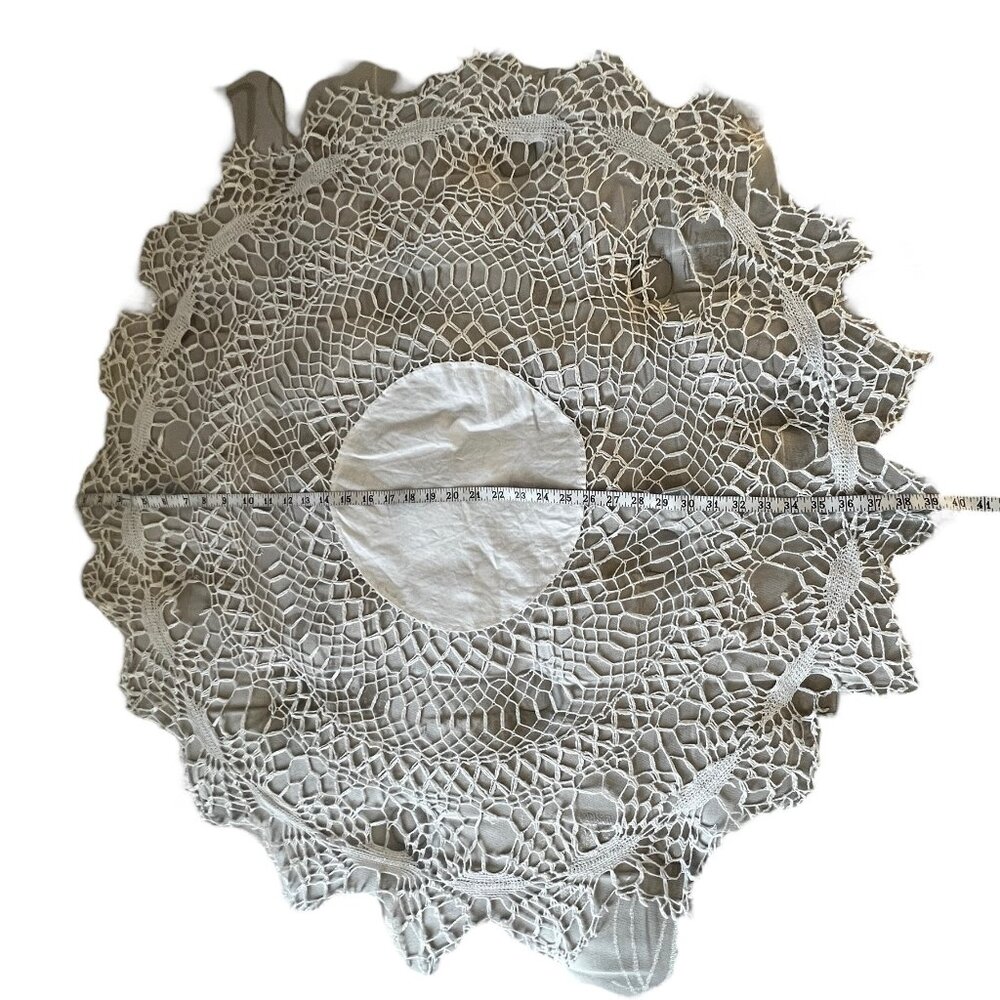 Hand-Crocheted Round Lace Tablecloth With 12” Linen Blend Center 40" Diameter - Picture 6 of 8